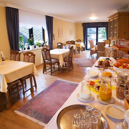 Wein & Gastehaus Hermeshof Hotel Тритенхайм Екстериор снимка