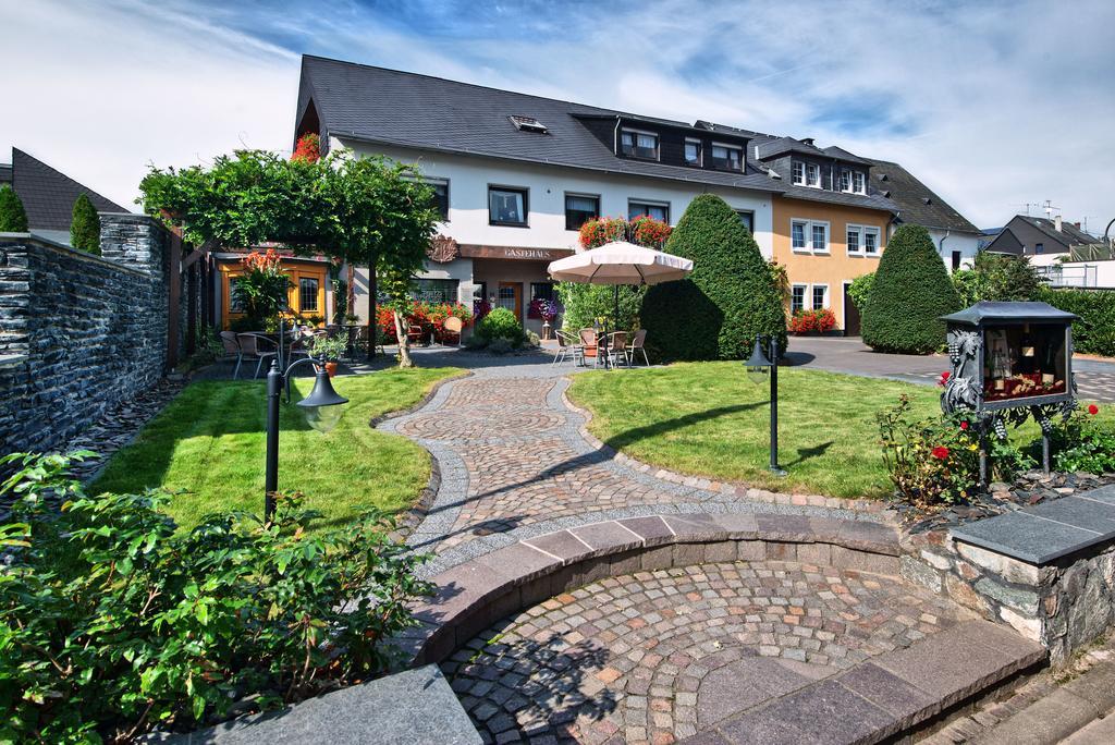 Wein & Gastehaus Hermeshof Hotel Тритенхайм Екстериор снимка
