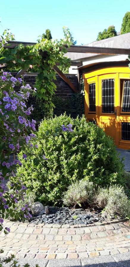 Wein & Gastehaus Hermeshof Hotel Тритенхайм Екстериор снимка